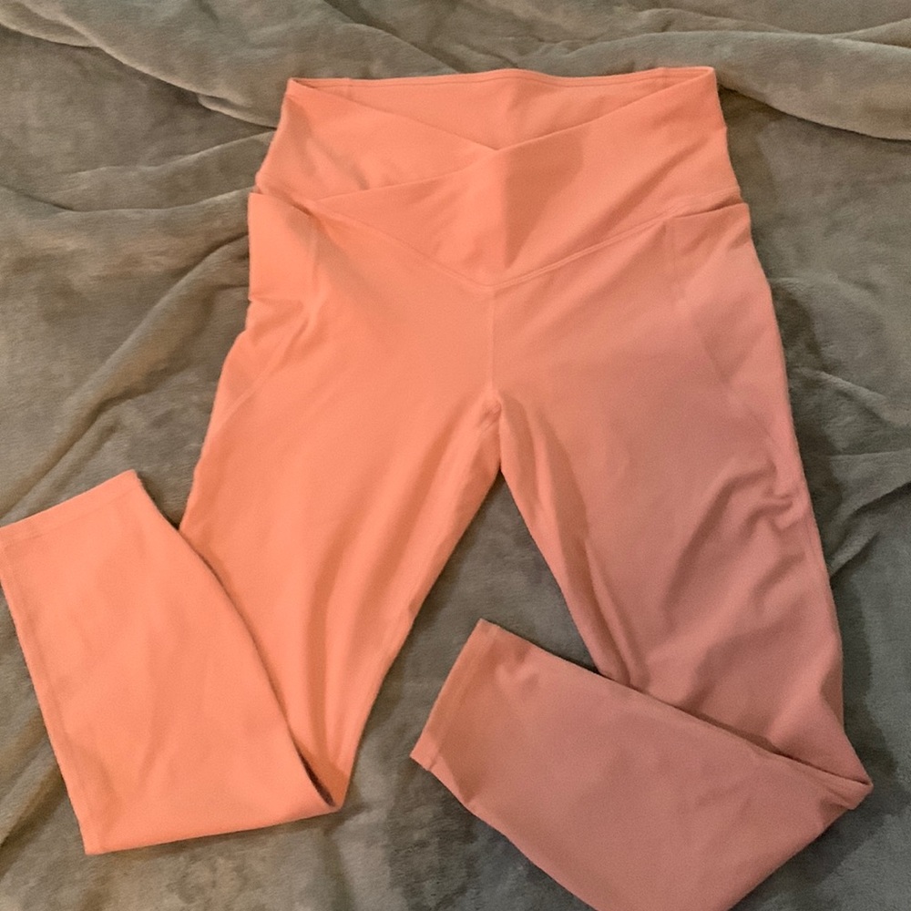 light pink fabletics leggings